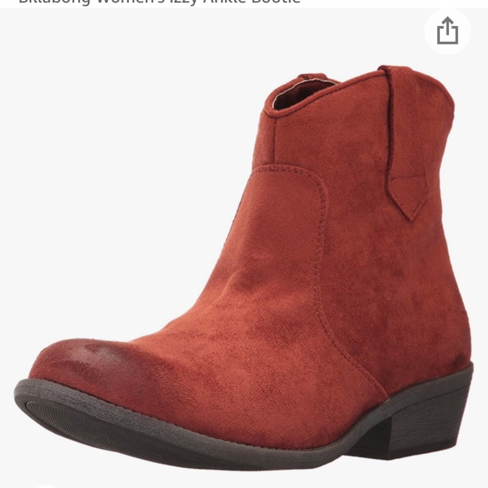 Women’s Billabong Izzy ankle boots. Size 6. Lightly worn.